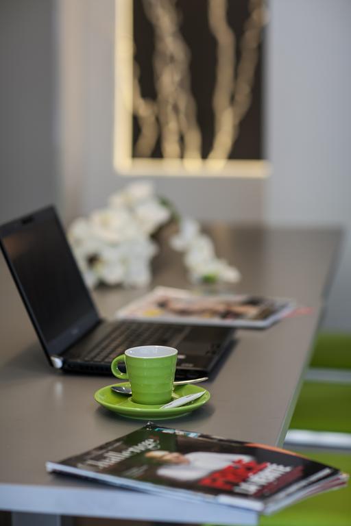 Ibis Styles Antibes Juan Les Pins 호텔 외부 사진